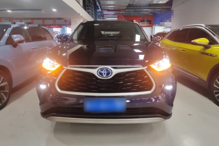 Used Toyota Highlander 2022 Dual-Engine 2.5L Four-Wheel Drive Prestige Version 7 Seats Front