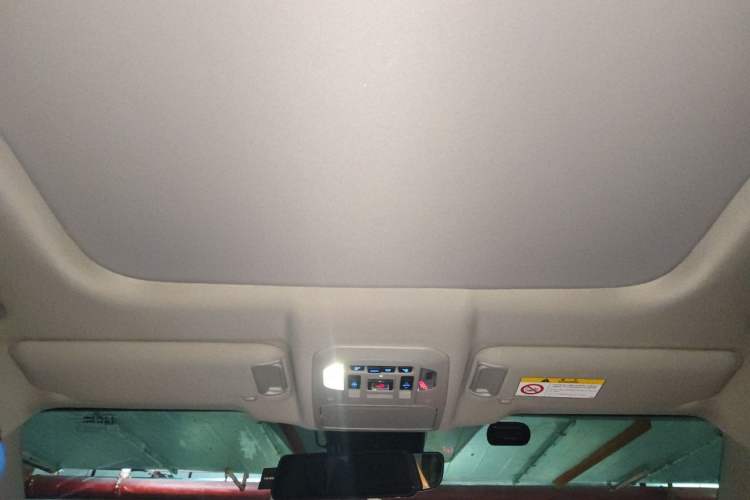 Used Toyota Highlander 2022 Dual-Engine 2.5L Four-Wheel Drive Prestige Version 7 Seats Headliner