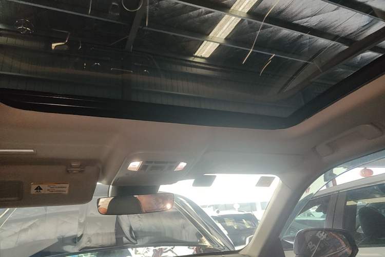 Used Toyota Highlander 2022 Dual-Engine 2.5L Four-Wheel Drive Prestige Version 7 Seats Headliner