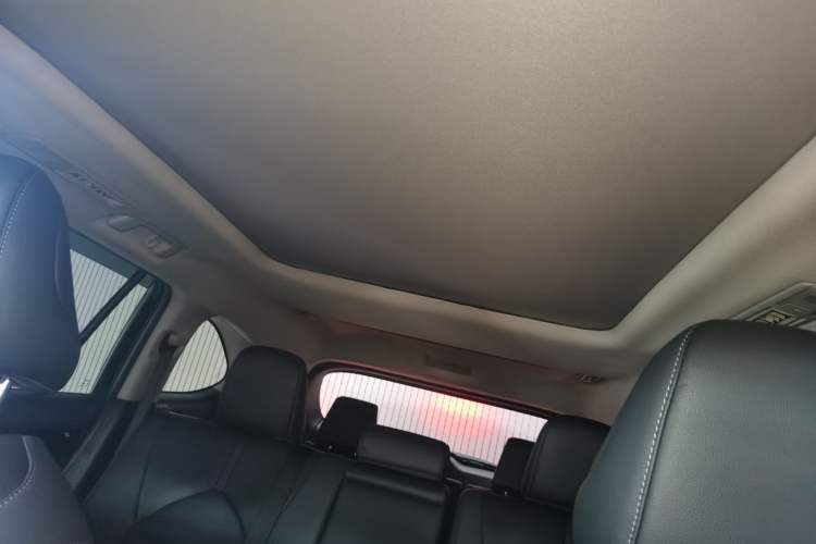 Used Toyota Highlander 2022 Dual-Engine 2.5L Four-Wheel Drive Prestige Version 7 Seats Headliner