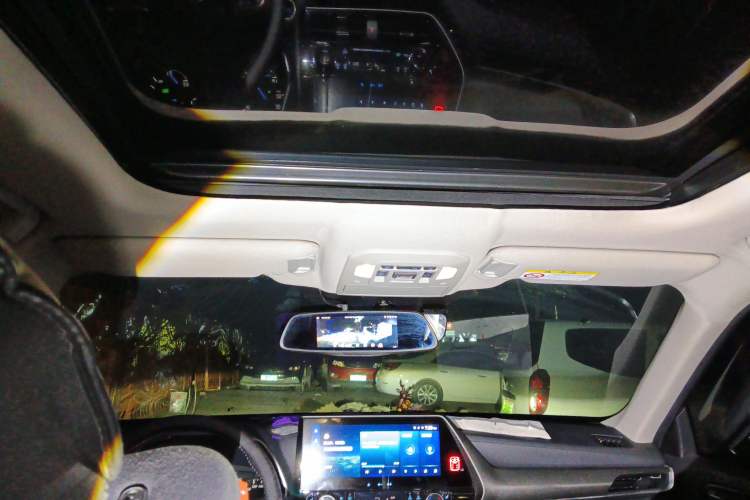 Used Toyota Highlander 2022 Dual-Engine 2.5L Two-Wheel Drive Prestige Edition 7-Seater Headliner