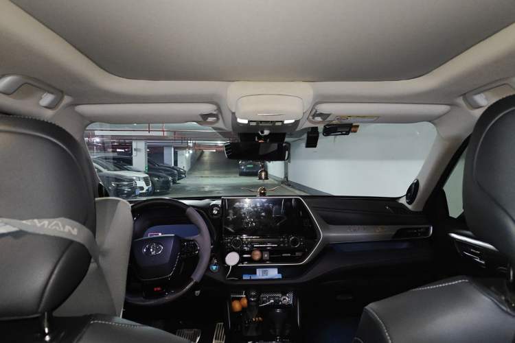 Used Toyota Highlander 2022 Dual-Engine 2.5L Four-Wheel Drive Supreme Edition 7-Seater Headliner