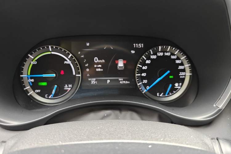 Used Toyota Highlander 2022 Dual-Engine 2.5L Four-Wheel Drive Prestige Version 7 Seats Instrument Cluster