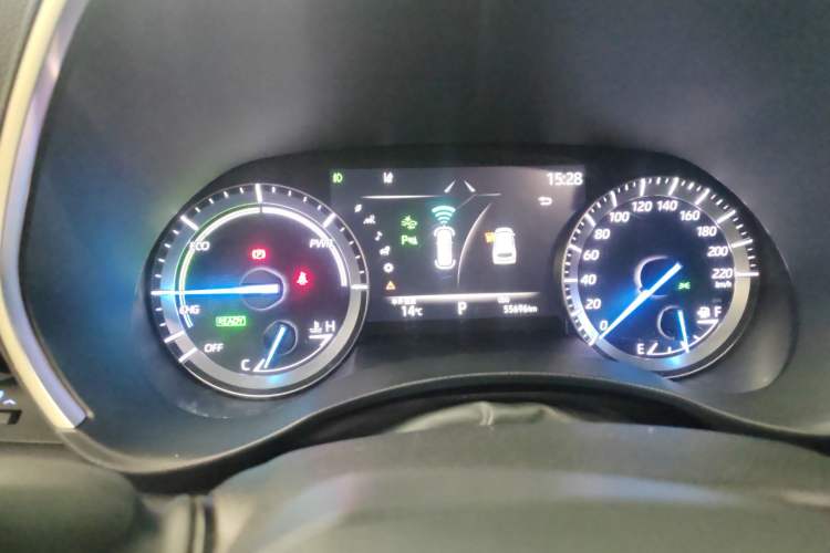 Used Toyota Highlander 2022 Dual-Engine 2.5L Four-Wheel Drive Prestige Version 7 Seats Instrument Cluster