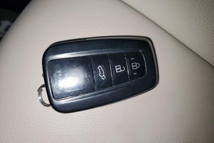 Used Toyota Highlander 2022 Dual-Engine 2.5L Four-Wheel Drive Prestige Version 7 Seats Interior 1