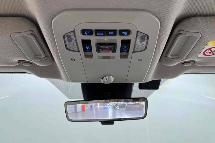 Used Toyota Highlander 2022 Dual-Engine 2.5L Four-Wheel Drive Supreme Edition 7-Seater Interior 12