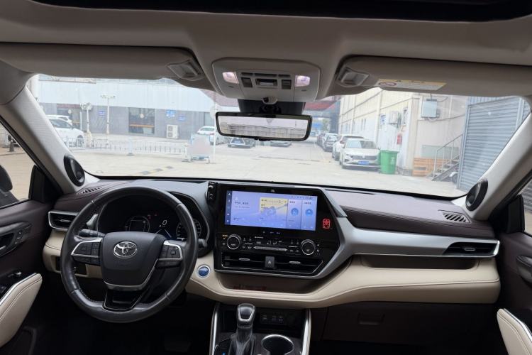 Used Toyota Highlander 2022 Dual-Engine 2.5L Four-Wheel Drive Supreme Edition 7-Seater Interior 2