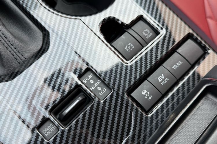 Used Toyota Highlander 2022 Dual-Engine 2.5L 4x4 Elite Edition 7-Seater Interior 3
