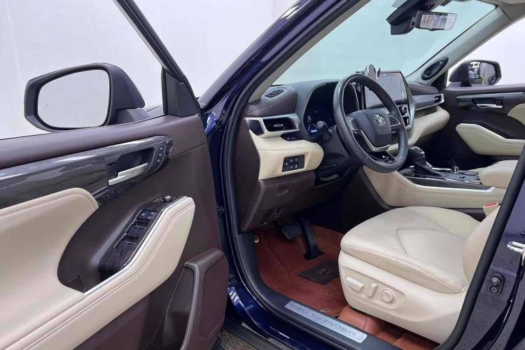 Used Toyota Highlander 2022 Dual-Engine 2.5L Four-Wheel Drive Supreme Edition 7-Seater Interior 7