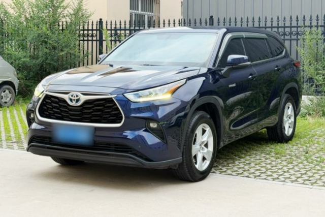 Used Toyota Highlander 2022 Dual-Engine 2.5L Two-Wheel Drive Elite Edition 5 Seats