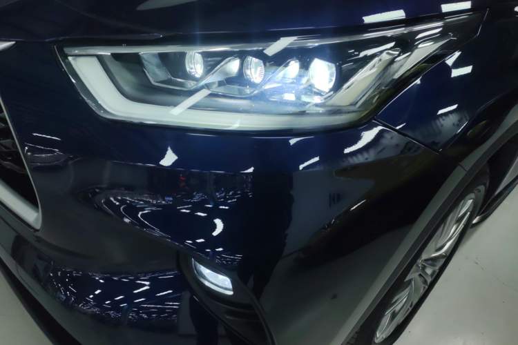 Used Toyota Highlander 2022 Dual-Engine 2.5L Four-Wheel Drive Prestige Version 7 Seats Left Front Headlight