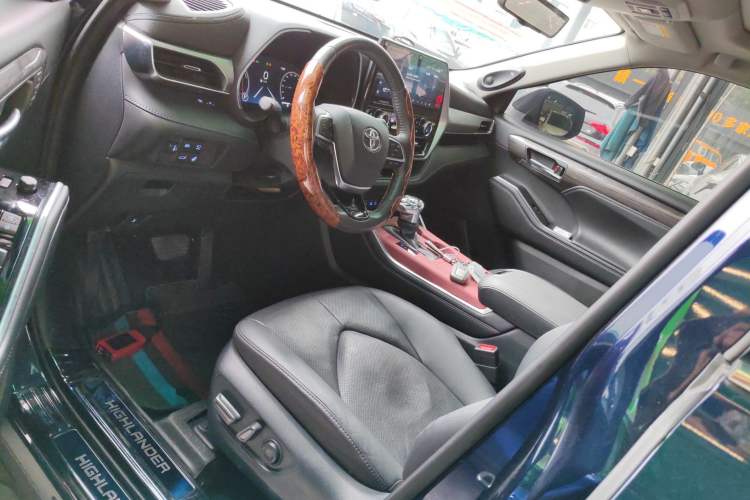Used Toyota Highlander 2022 Dual-Engine 2.5L Four-Wheel Drive Supreme Edition 7-Seater Left Front Seat