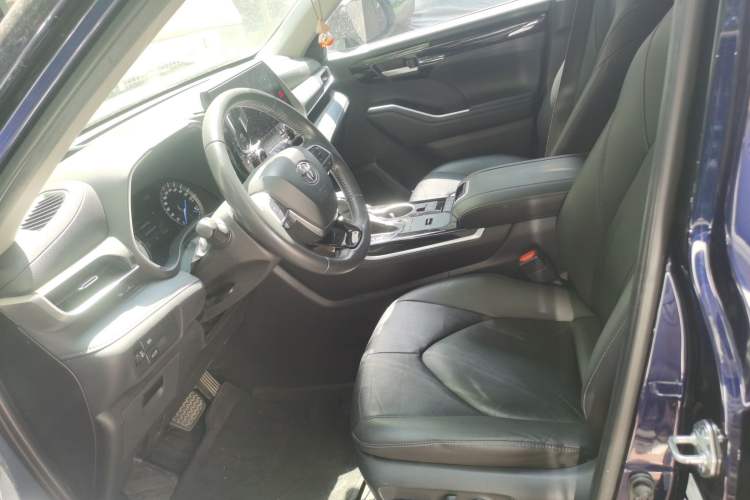 Used Toyota Highlander 2022 Dual-Engine 2.5L Four-Wheel Drive Prestige Version 7 Seats Left Front Seat
