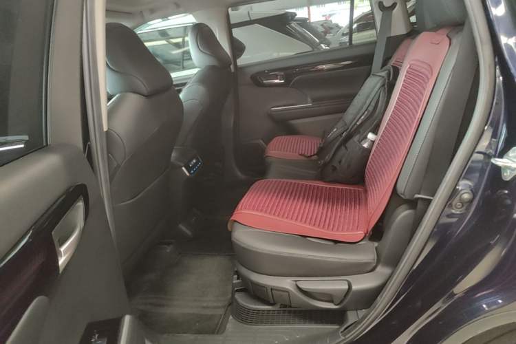 Used Toyota Highlander 2022 Dual-Engine 2.5L Four-Wheel Drive Prestige Version 7 Seats Left Rear Seat