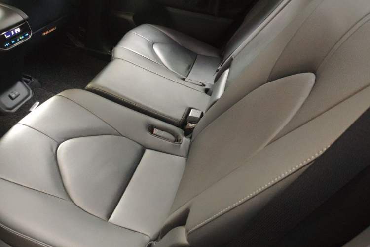 Used Toyota Highlander 2022 Dual-Engine 2.5L Four-Wheel Drive Prestige Version 7 Seats Left Rear Seat