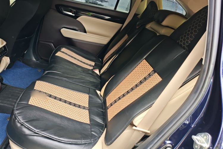 Used Toyota Highlander 2022 Dual-Engine 2.5L Four-Wheel Drive Luxury Edition 7 Seats Left Rear Seat