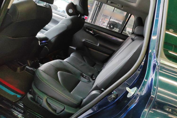 Used Toyota Highlander 2022 Dual-Engine 2.5L Four-Wheel Drive Supreme Edition 7-Seater Left Rear Seat