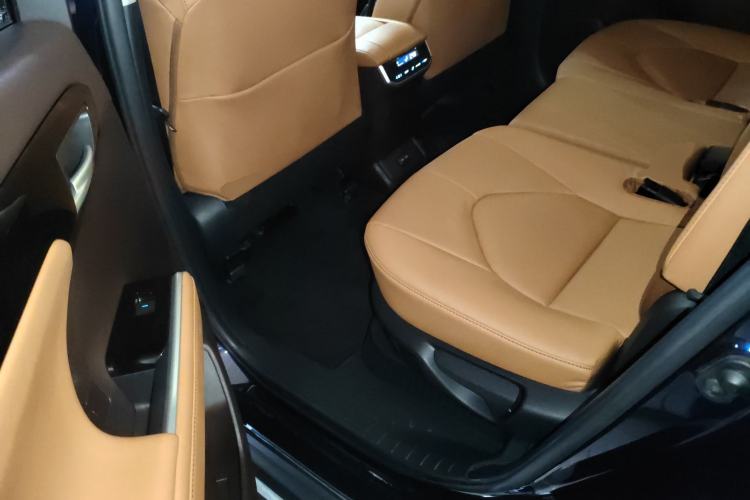 Used Toyota Highlander 2022 Dual-Engine 2.5L Four-Wheel Drive Prestige Version 7 Seats Left Rear Seat