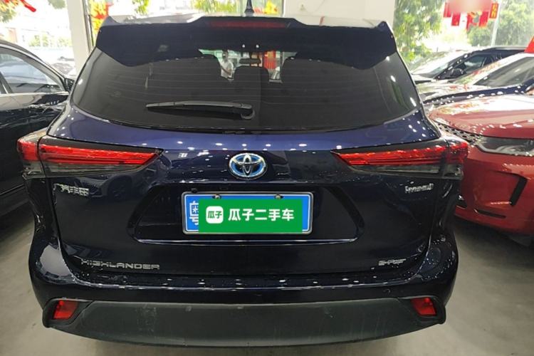 Used Toyota Highlander 2022 Dual-Engine 2.5L 4x4 Elite Edition 7-Seater Rear