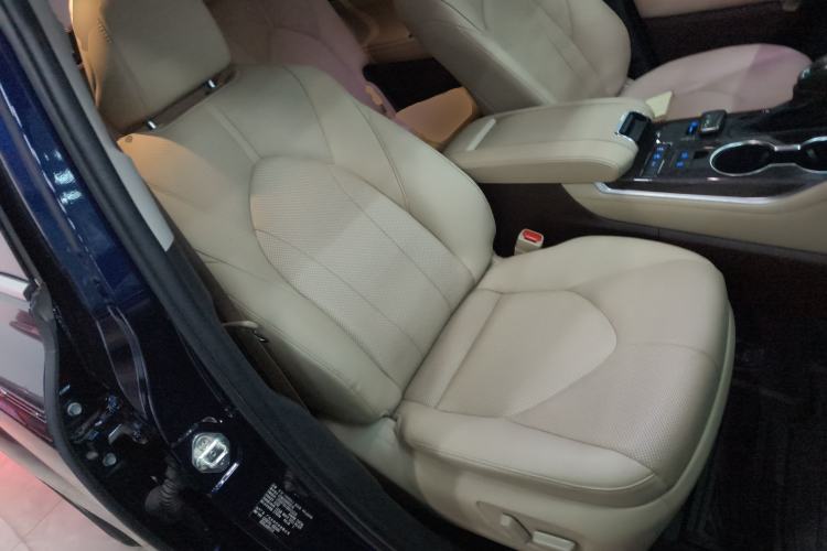 Used Toyota Highlander 2022 Dual-Engine 2.5L Four-Wheel Drive Supreme Edition 7-Seater Right Front Seat