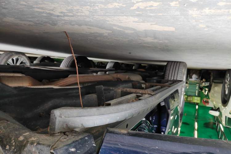 Used Toyota Highlander 2022 Dual-Engine 2.5L Four-Wheel Drive Supreme Edition 7-Seater Right Side Sill