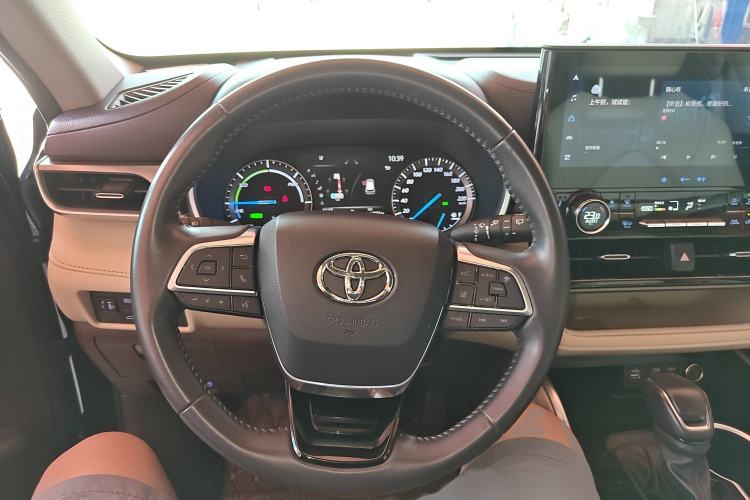 Used Toyota Highlander 2022 Dual-Engine 2.5L Four-Wheel Drive Prestige Version 7 Seats Steering Wheel