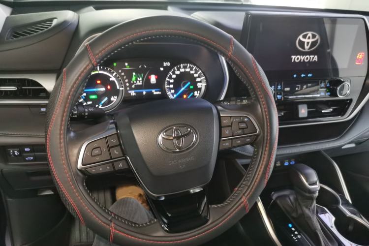 Used Toyota Highlander 2022 Dual-Engine 2.5L Four-Wheel Drive Prestige Version 7 Seats Steering Wheel