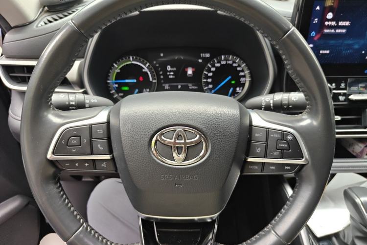 Used Toyota Highlander 2022 Dual-Engine 2.5L Four-Wheel Drive Prestige Version 7 Seats Steering Wheel