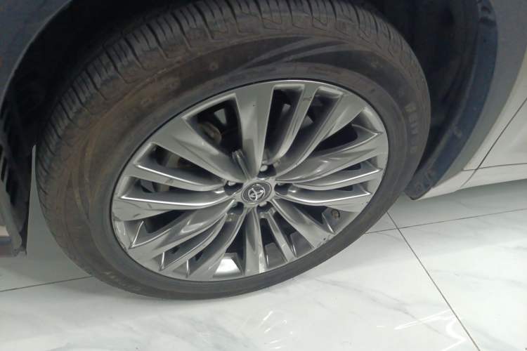 Used Toyota Highlander 2022 Dual-Engine 2.5L Four-Wheel Drive Prestige Version 7 Seats Exterior 7