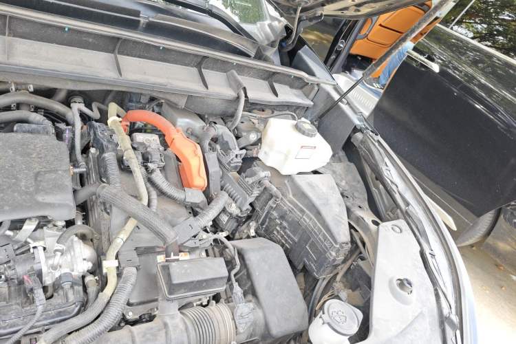 Used Toyota Highlander 2022 Dual-Engine 2.5L Four-Wheel Drive Prestige Version 7 Seats Engine Bay Left