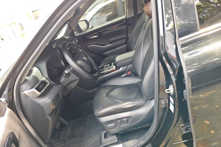 Used Toyota Highlander 2022 Dual-Engine 2.5L Four-Wheel Drive Prestige Version 7 Seats Left Front Seat