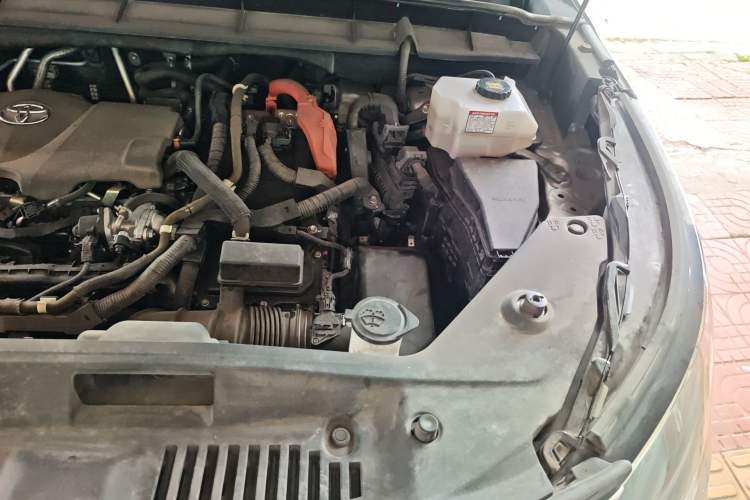 Used Toyota Highlander 2022 Dual-Engine 2.5L Four-Wheel Drive Supreme Edition 7-Seater Engine Bay Left