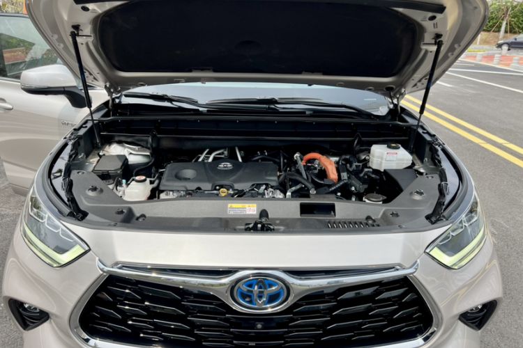 Used Toyota Highlander 2022 Dual-Engine 2.5L Four-Wheel Drive Supreme Edition 7-Seater Engine Bay