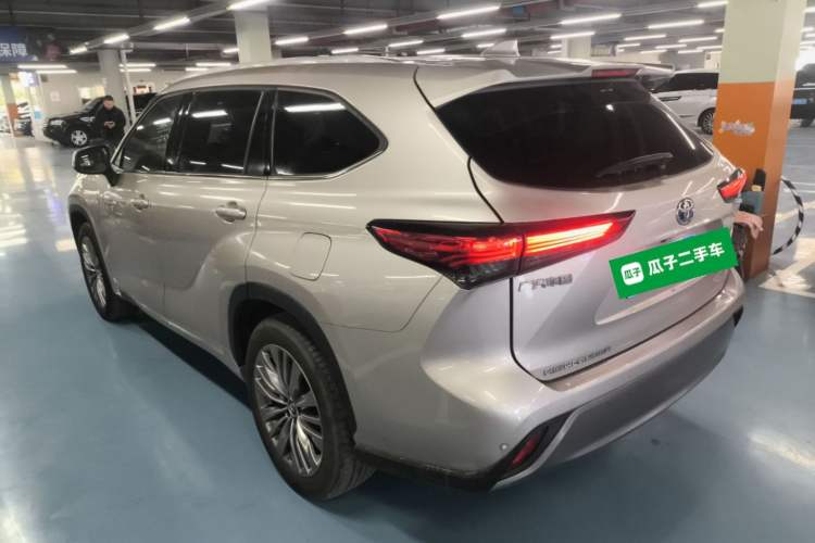 Used Toyota Highlander 2022 Dual-Engine 2.5L Two-Wheel Drive Prestige Edition 7-Seater Exterior 2