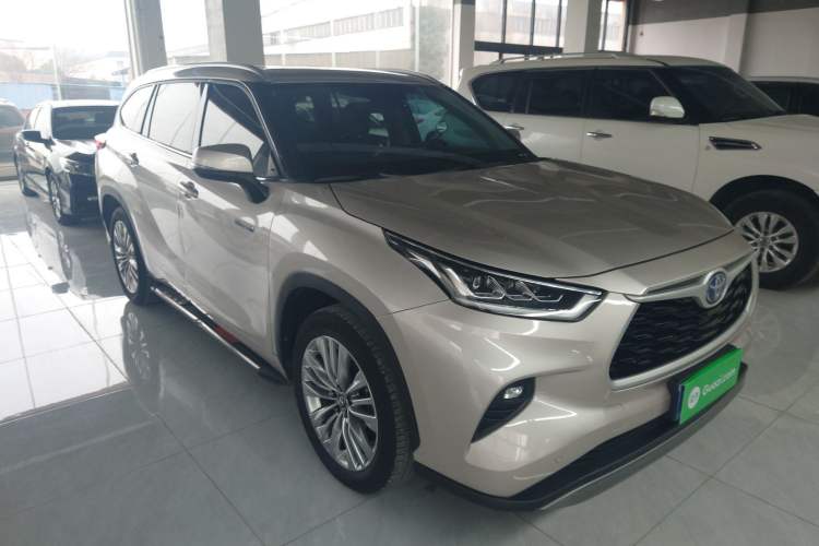 Used Toyota Highlander 2022 Dual-Engine 2.5L Four-Wheel Drive Prestige Version 7 Seats Front Right 45 Deg
