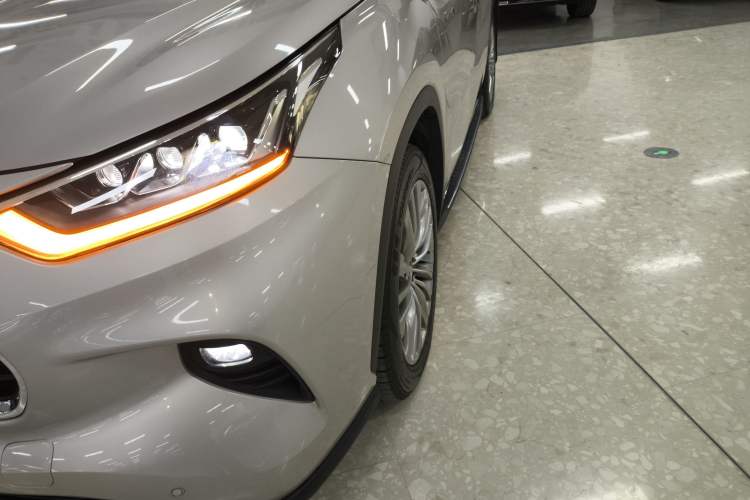 Used Toyota Highlander 2022 Dual-Engine 2.5L Four-Wheel Drive Supreme Edition 7-Seater Left Front Headlight