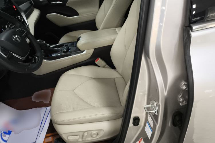 Used Toyota Highlander 2022 Dual-Engine 2.5L Four-Wheel Drive Supreme Edition 7-Seater Left Front Seat