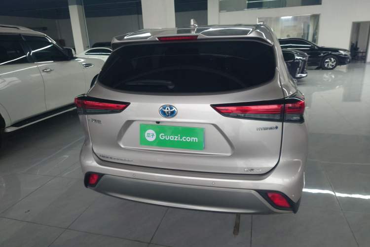 Used Toyota Highlander 2022 Dual-Engine 2.5L Four-Wheel Drive Prestige Version 7 Seats Rear