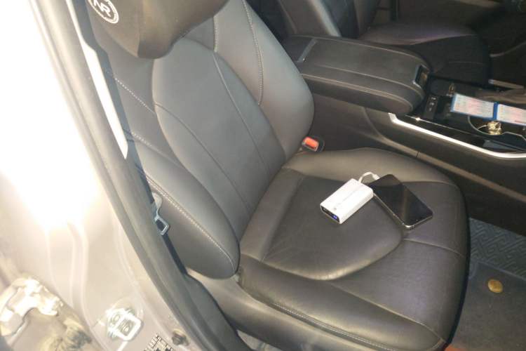 Used Toyota Highlander 2022 Dual-Engine 2.5L Four-Wheel Drive Prestige Version 7 Seats Right Front Seat