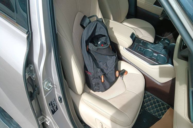 Used Toyota Highlander 2022 Dual-Engine 2.5L Four-Wheel Drive Supreme Edition 7-Seater Right Front Seat
