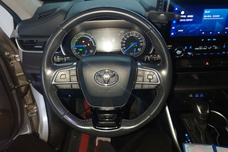 Used Toyota Highlander 2022 Dual-Engine 2.5L Four-Wheel Drive Prestige Version 7 Seats Steering Wheel