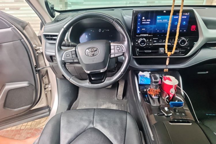 Used Toyota Highlander 2022 Dual-Engine 2.5L Four-Wheel Drive Supreme Edition 7-Seater Steering Wheel