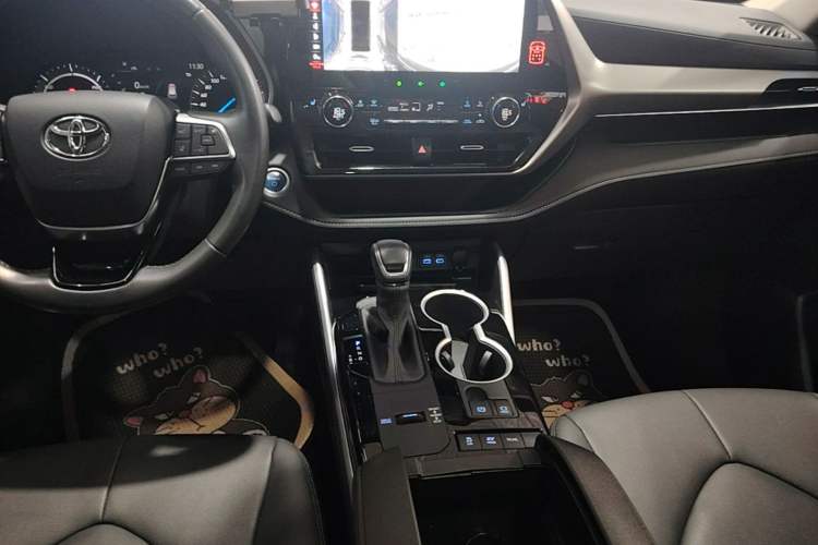 Used Toyota Highlander 2022 Dual-Engine 2.5L Four-Wheel Drive Luxury Edition 7 Seats Audio And AC Panel