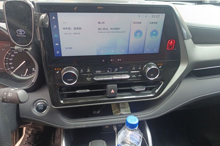 Used Toyota Highlander 2022 380T Four-Wheel Drive Prestige Edition 7-Seater Audio And AC Panel