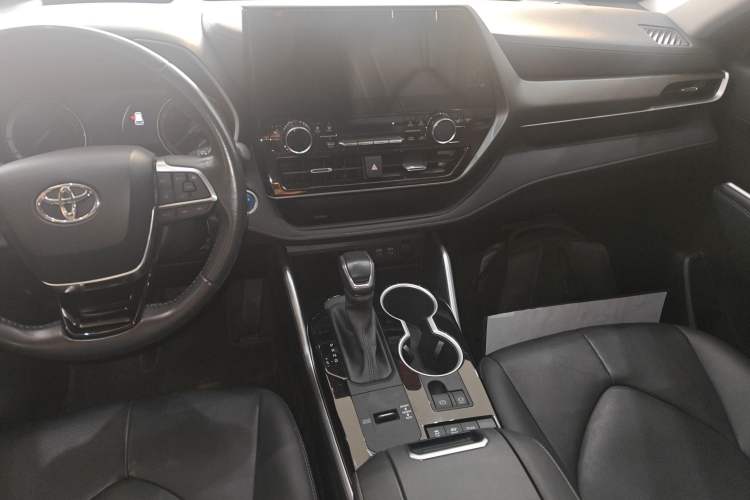 Used Toyota Highlander 2022 Dual-Engine 2.5L Four-Wheel Drive Prestige Version 7 Seats Audio And AC Panel