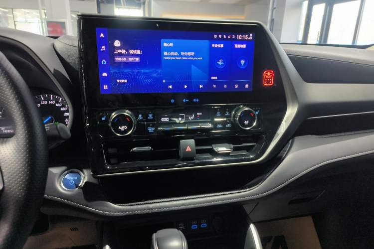Used Toyota Highlander 2022 Dual-Engine 2.5L Four-Wheel Drive Prestige Version 7 Seats Audio And AC Panel