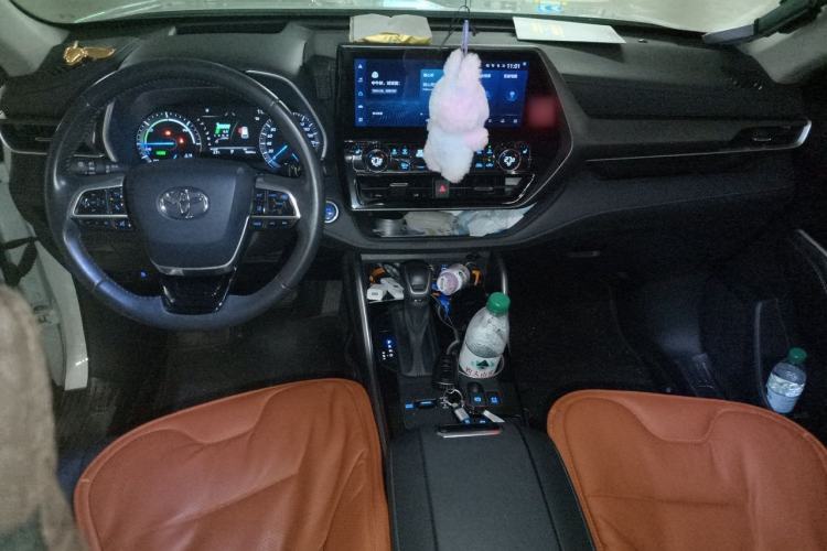 Used Toyota Highlander 2022 Dual-Engine 2.5L Four-Wheel Drive Prestige Version 7 Seats Center Console