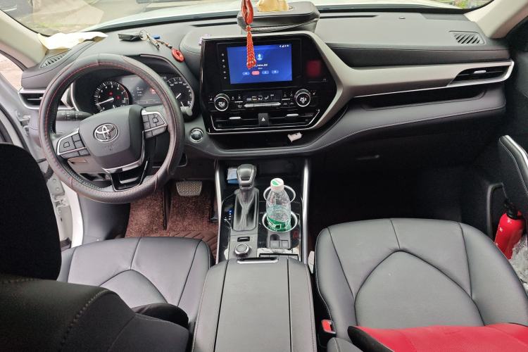 Used Toyota Highlander 2022 380T 4x4 Luxury Edition 7 Seats Center Console