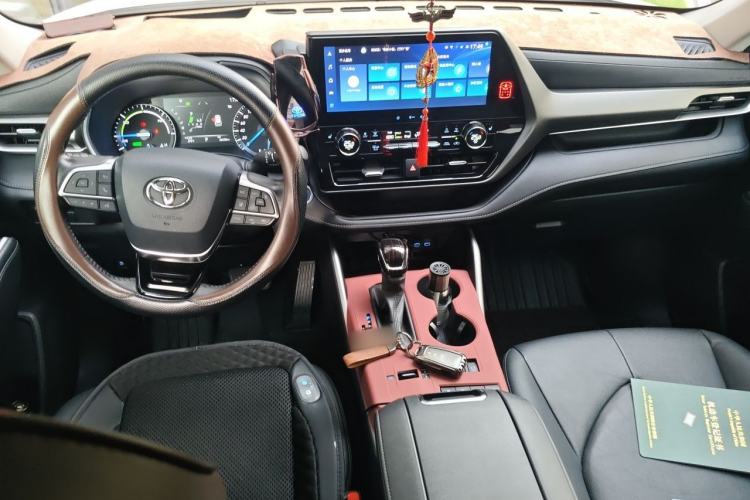 Used Toyota Highlander 2022 Dual-Engine 2.5L Four-Wheel Drive Prestige Version 7 Seats Center Console
