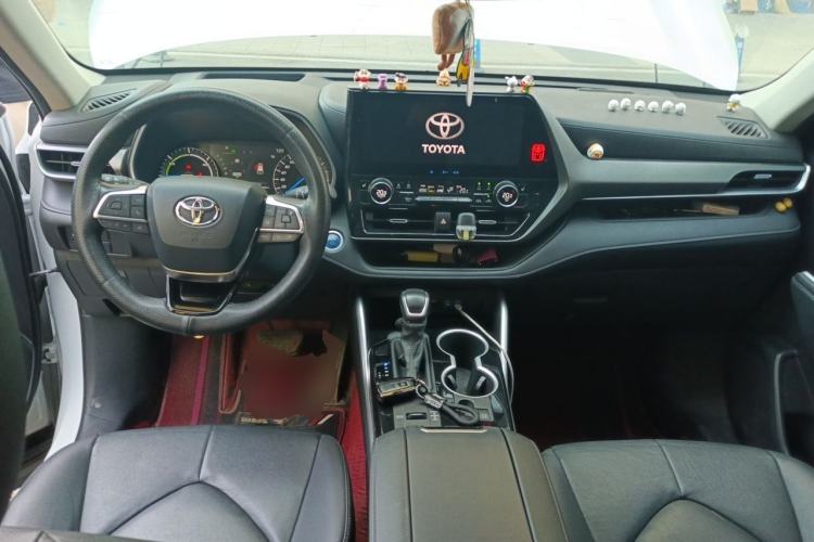 Used Toyota Highlander 2022 Dual-Engine 2.5L Four-Wheel Drive Prestige Version 7 Seats Center Console